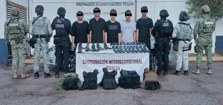 Detienen a cinco hombres armados en Culiacán