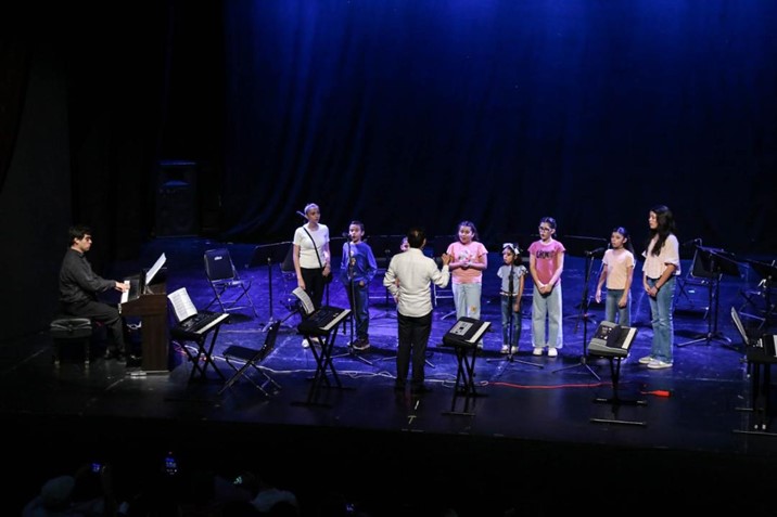 Talleres de Teclado, Guitarra Popular y Coro Infantil del ISIC, ofrecen concierto  