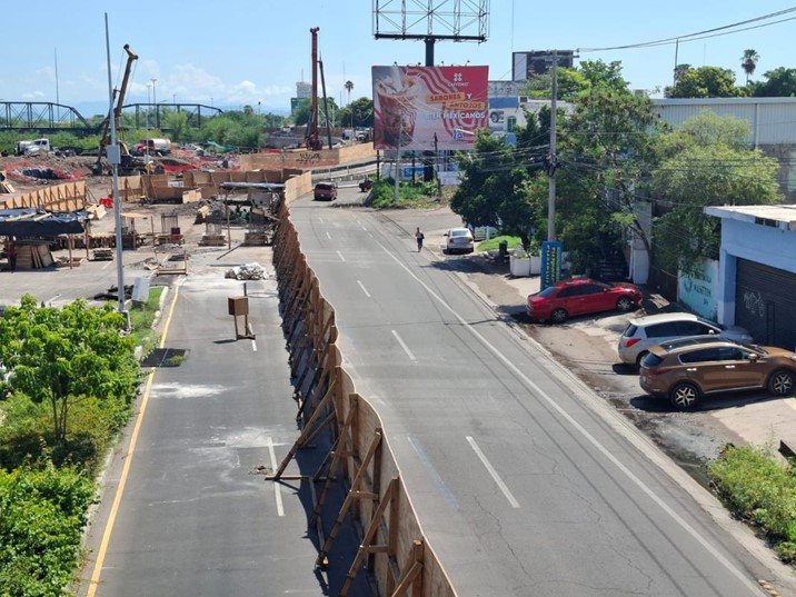 Lluvias retrasan trabajos en el Pedro Infante, cierran circulación temporalmente 