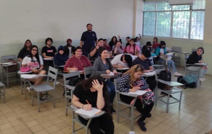 UAS impulsa alternativa educativa para adultos que buscan concluir la preparatoria