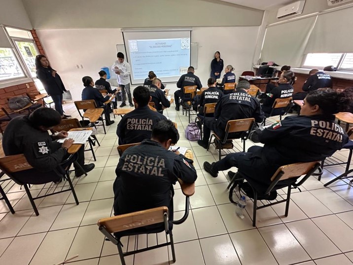 Refuerzan policías con cursos tras exigencia de mayor seguridad