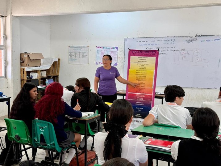 CEPAVIF lleva campaña contra la violencia en el noviazgo a CECyTE