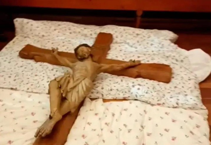 Caen dos exmonjas y un anticuario por vender obras religiosas de monasterio