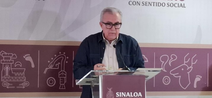 Va Rocha por los exfuncionarios que defraudaron al SAT