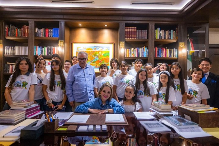 Gobernador promueve la escritura y lectura entre la niñez sinaloense