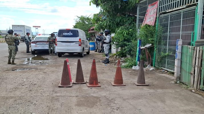  Ejecutan a balazos a un hombre dentro de un restaurante, en Culiacán 