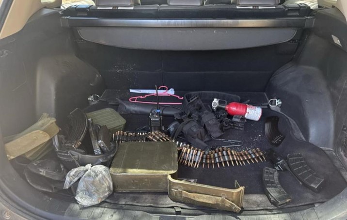 Armas largas, municiones y equipo táctico son asegurados en Culiacán