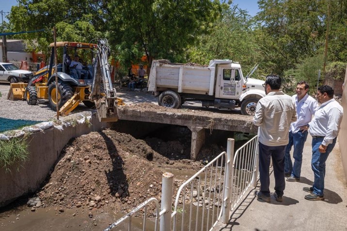 Avanza limpieza en el arroyo El Piojo para prevenir inundaciones: Juan de Dios Gámez