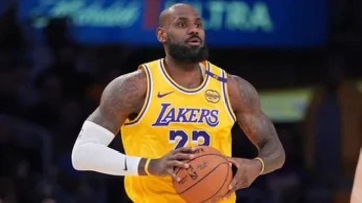 Los Lakers cambian de manos tras millonaria operación deportiva