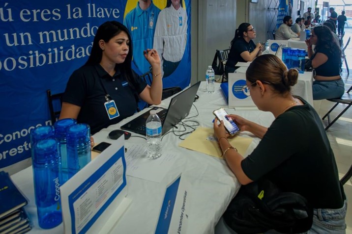 Jornada laboral conecta a empresas y trabajadores en Culiacán
