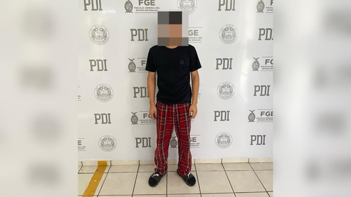 Detienen a joven tras persecución por vehículo robado en Culiacán
