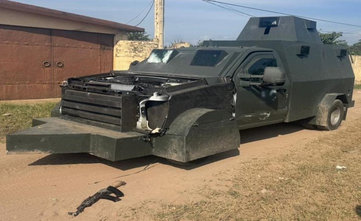 Aseguran un vehículo 'monstruo' en Escuinapa