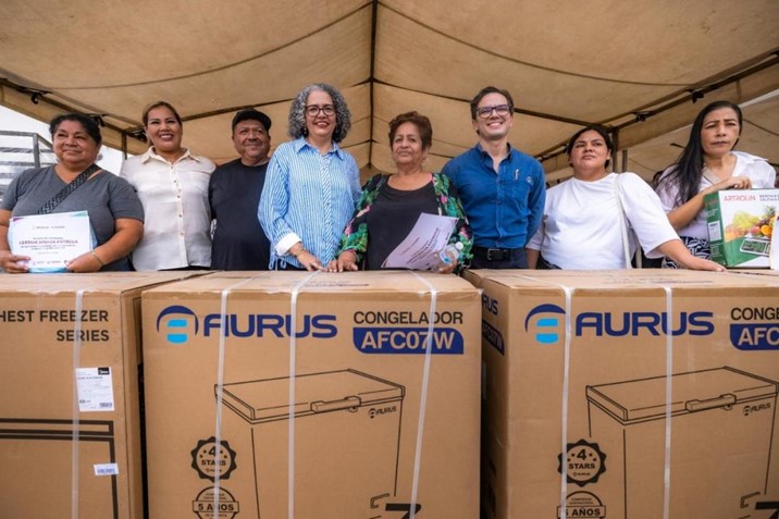 Entregan 275 equipos para impulsar pequeños negocios en Juan José Ríos