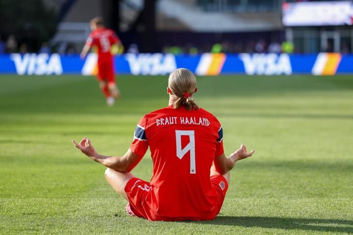 Noruega golea 4-1 a Irak con doblete de Erling Haaland