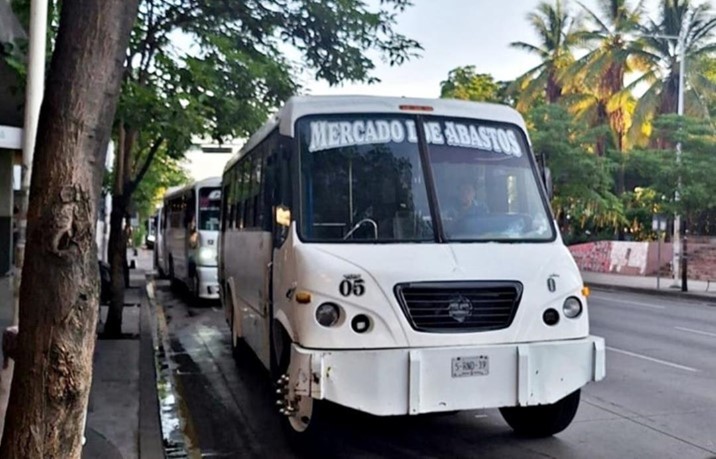 "Repotencializan" 300 camiones para regreso a clases en Sinaloa
