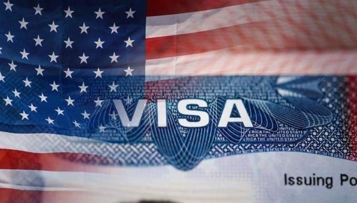 Trump endurece visas y limita estancia de estudiantes y periodistas
