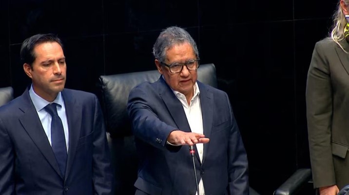 Higinio Martínez llega al Senado con respaldo casi unánime