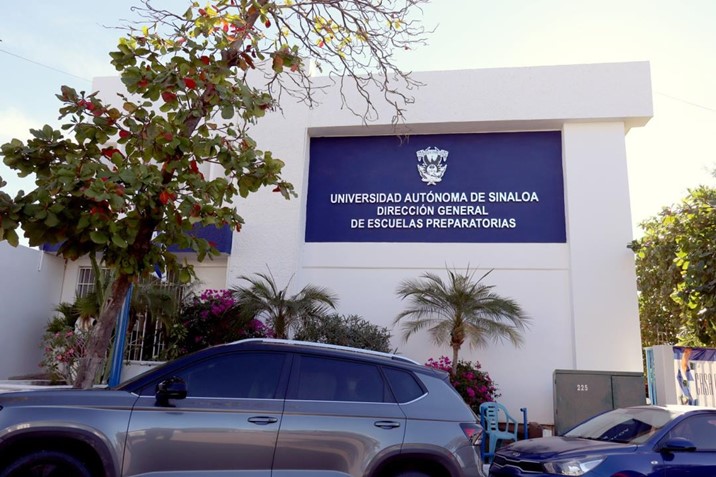 Cursos de preparación buscan reducir deserción en carreras de la salud