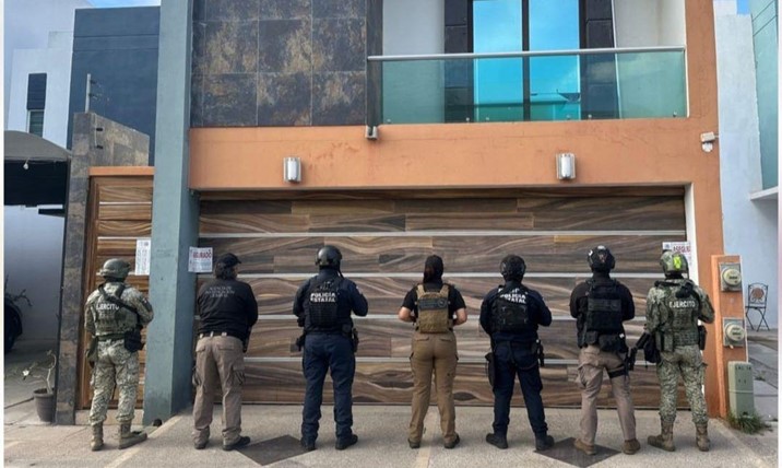 Aseguran laboratorio de drogas en La Conquista, en Culiacán