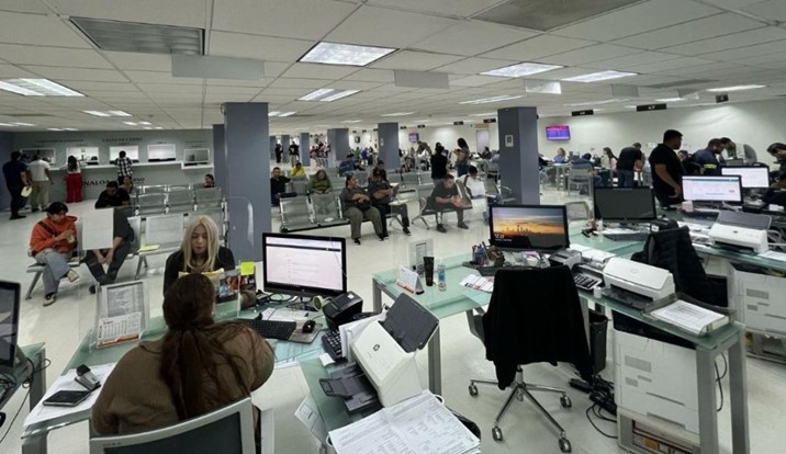 Reciben pagos en abonos de adeudos de periodos completos de impuestos vehiculares