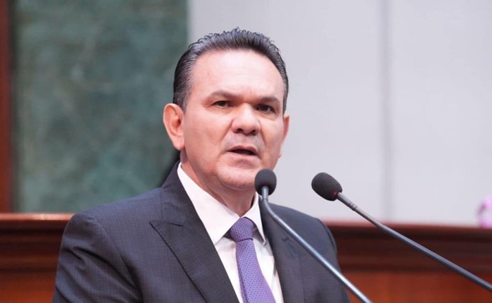 Congreso analiza con familia de Sergio Torres llamar a su suplente 