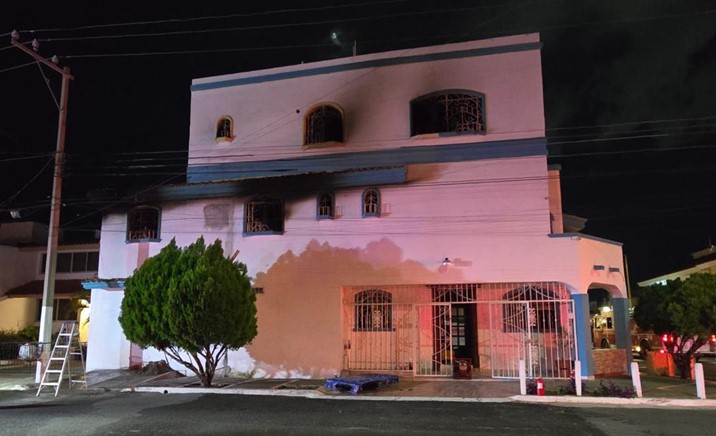  Se registra fuerte incendio en un Centro de Rehabilitación en Culiacán; evacuan a 13