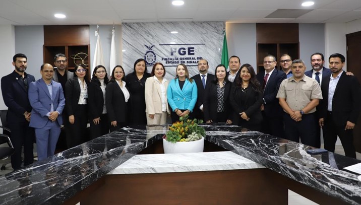  Fiscalía de Sinaloa renueva plantilla; toman protesta a vicefiscales y otros cargos a nivel estado
