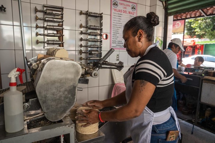 Gobierno federal descarta alza en precio de la tortilla y llama a evitar incrementos injustificados