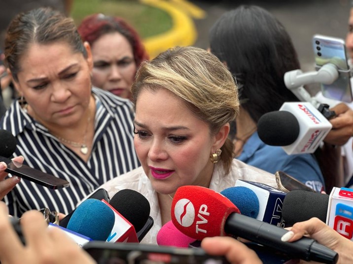  “La niña está bien”; pide Eneyda Rocha respeto tras intento de despojo de vehículo
