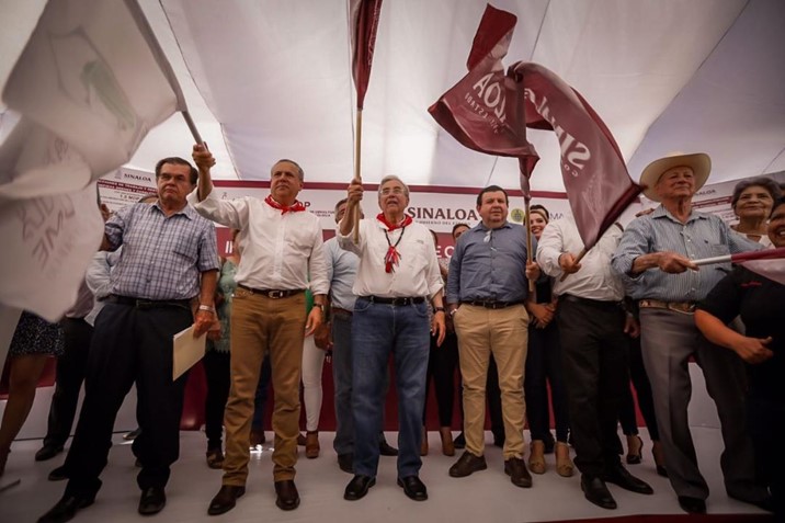 Rocha y Vargas inician rehabilitación de colector en Los Mochis