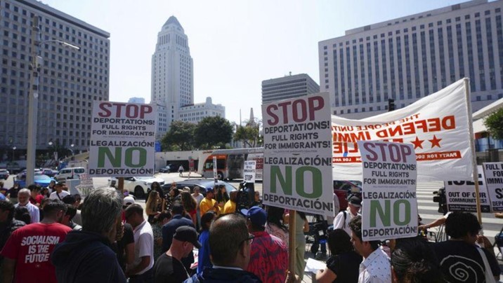 ICE arresta al menos a 44 personas en Los Ángeles por infracciones de migración