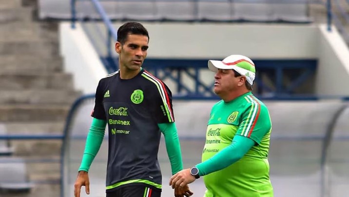 ¡Piojo Herrera sale en defensa de Rafa Márquez! Pide respetar su proceso