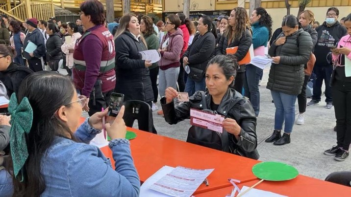 Avanzan depósitos de la beca Rita Cetina rumbo al regreso escolar