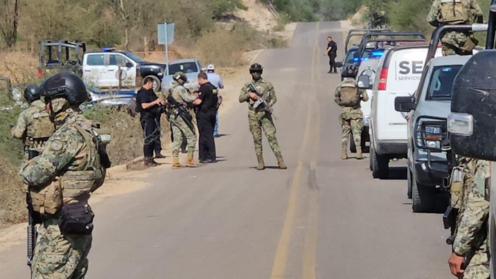 ¡Estaba al interior de un arroyo! Hallan asesinado a un hombre en Tepuche, Culiacán 