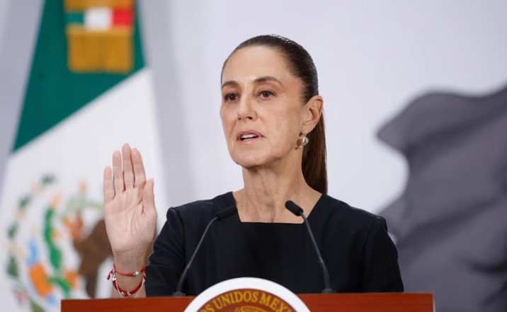  Sheinbaum evita pronunciarse sobre licencia de Rubén Rocha; "el lunes en la mañanera", responde