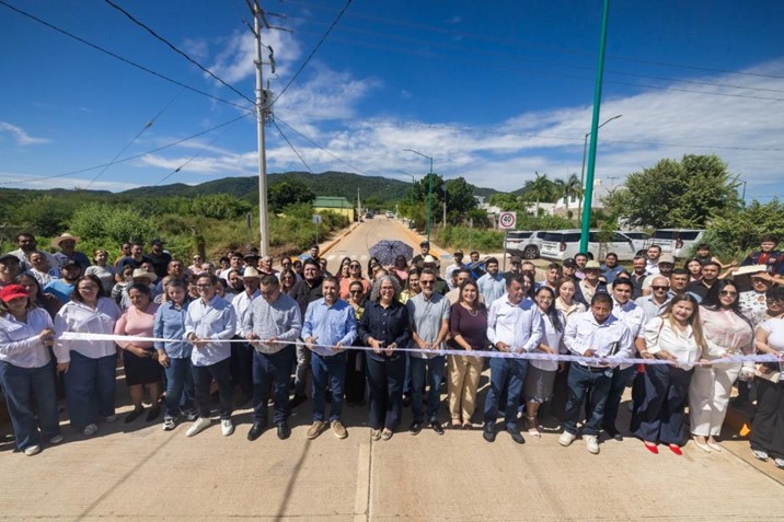 Badiraguato estrena siete calles pavimentadas y anuncia otros 30 millones